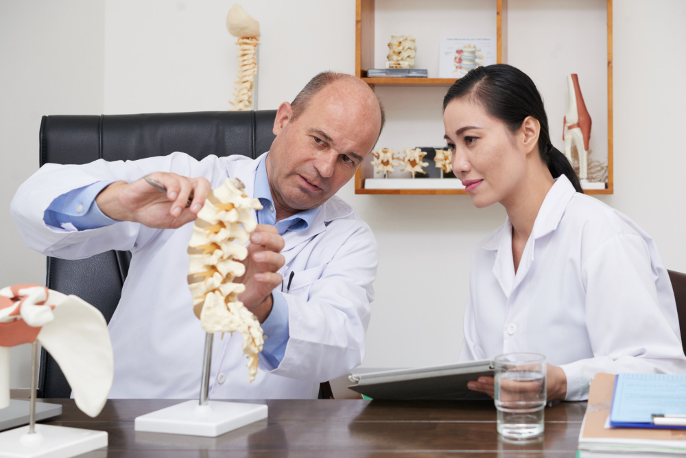 How Chiropractic And Massage Therapy Work Together? 