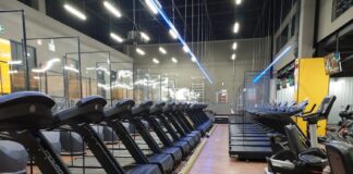 AI Smart Treadmill With Injury Prevention – Exercise Daily