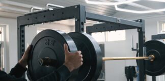 AI Smart Squat Rack For Small Garage – Exercise Daily