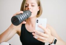 AI Hydration Tracking Wearable Device – Exercise Daily