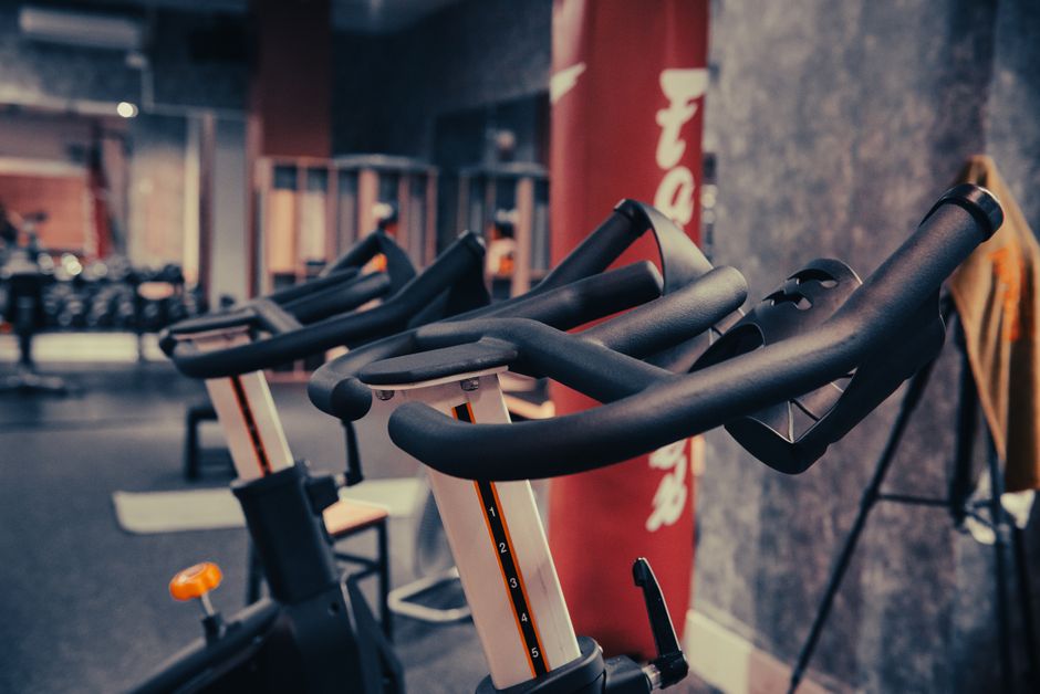 AI Smart Spin Bike Under $1000 – Exercise Daily
