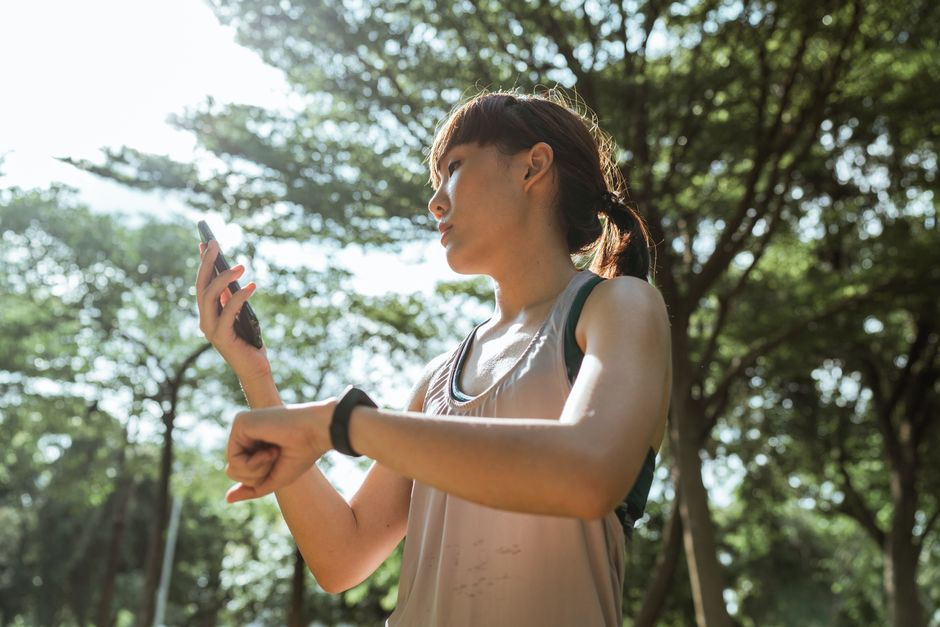 AI Stress Tracking Wearable For Athletes – Exercise Daily